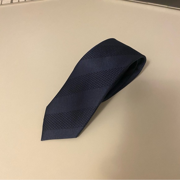 Zara Tie Navy - Picture 1 of 6